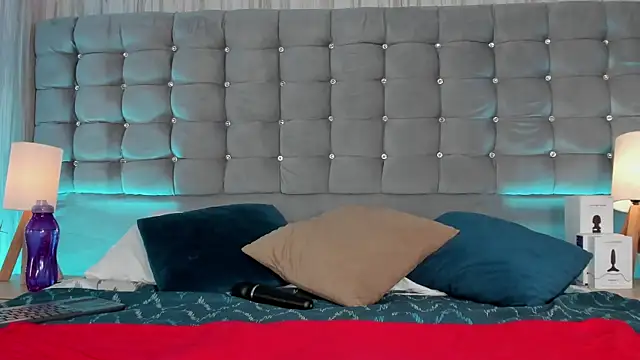 Poacahontasfg online show from 10/10/25, 04:02