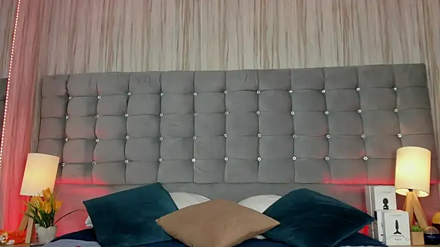 Poacahontasfg online show from 10/05/25, 04:03