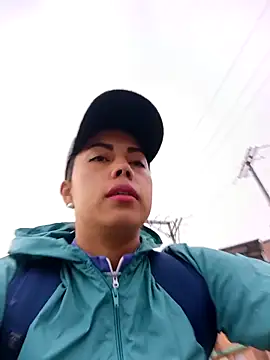  andrea30 online show from 12/17/25, 11:15