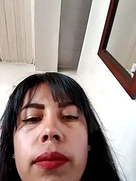 Snapshot of _andrea30 chatting on 03/05/25, 12:44 andrea30 online show from 03/05/25, 12:44