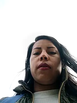  andrea30 online show from 12/18/25, 11:47