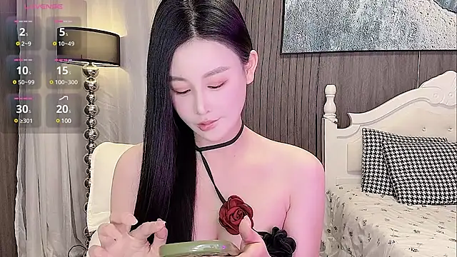 Snapshot of kittyrecalls chatting on 12/28/24, 06:39 kittyrecalls online show from 12/28/24, 06:39