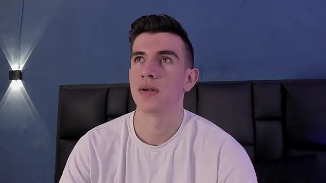 MikaelSlow online show from 10/06/25, 03:19