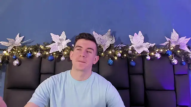 MikaelSlow online show from 12/04/25, 03:38