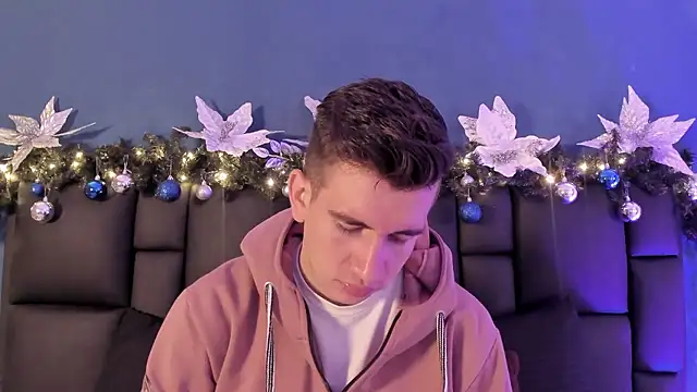 MikaelSlow online show from 01/08/26, 03:56