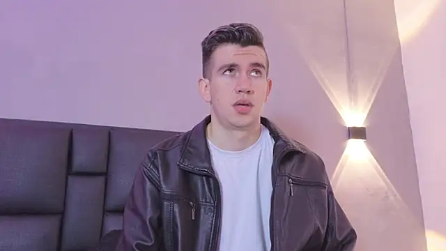 MikaelSlow online show from 04/15/26, 04:18