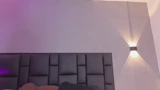 Snapshot of MikaelSlow chatting on 06/25/26, 03:26 MikaelSlow online show from 06/25/26, 03:26