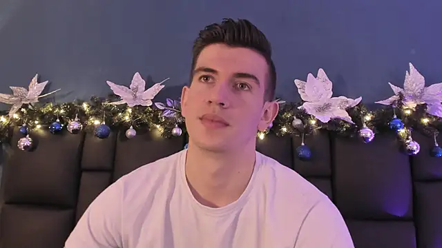 MikaelSlow online show from 12/21/25, 05:53