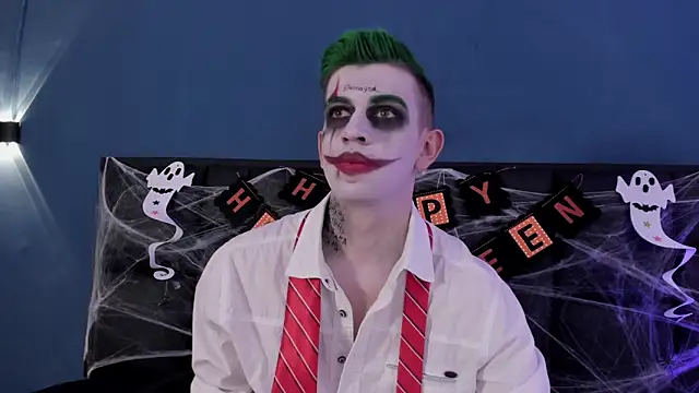 MikaelSlow online show from 10/21/25, 04:01