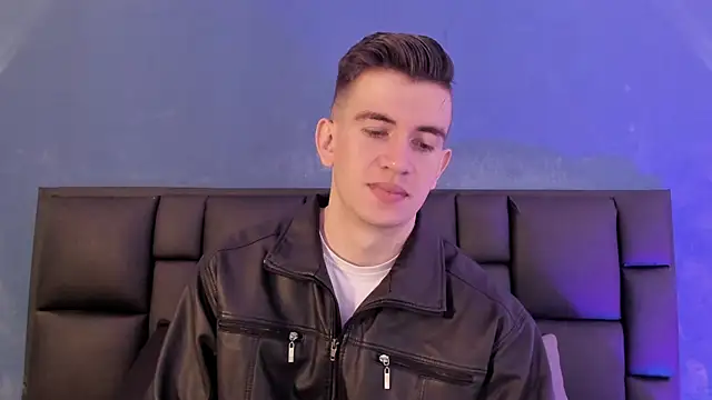 MikaelSlow online show from 01/15/26, 04:38