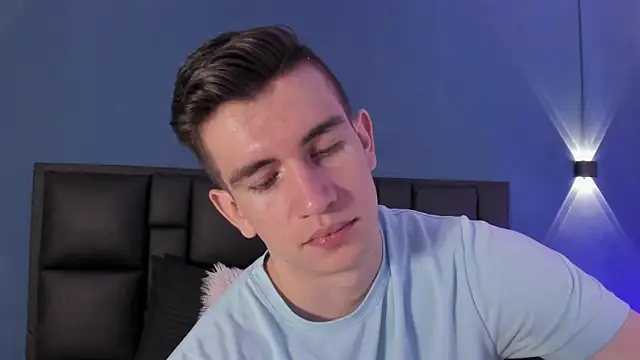 MikaelSlow online show from 09/24/25, 04:08