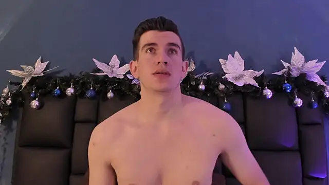 MikaelSlow online show from 12/21/25, 08:20