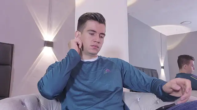 MikaelSlow online show from 04/05/26, 04:46