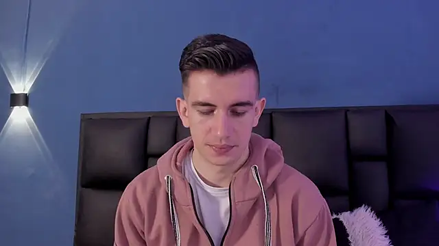 MikaelSlow online show from 10/01/25, 03:55