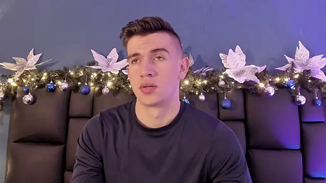 MikaelSlow online show from 12/23/25, 03:28