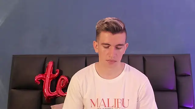 MikaelSlow online show from 02/13/26, 04:34