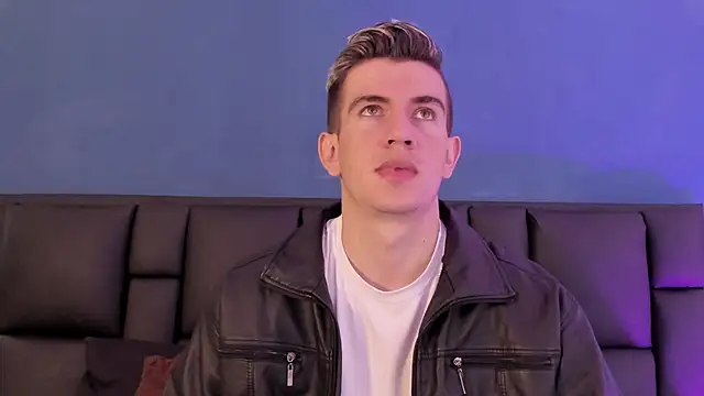 MikaelSlow online show from 02/01/26, 04:11