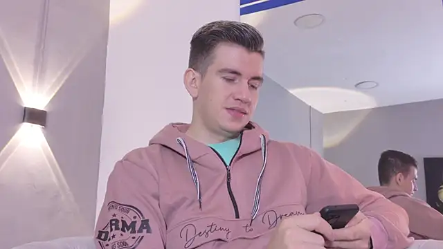 MikaelSlow online show from 04/07/26, 03:30