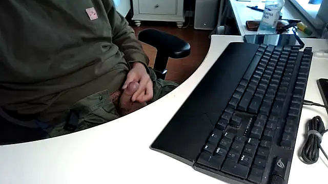 big-pig online show from 11/09/25, 05:44