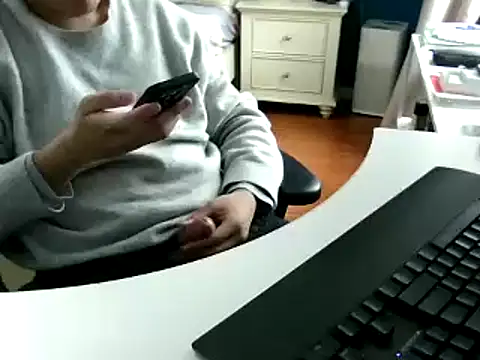 big-pig online show from 02/12/25, 05:15