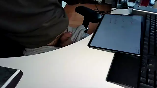 big-pig online show from 02/24/26, 06:25