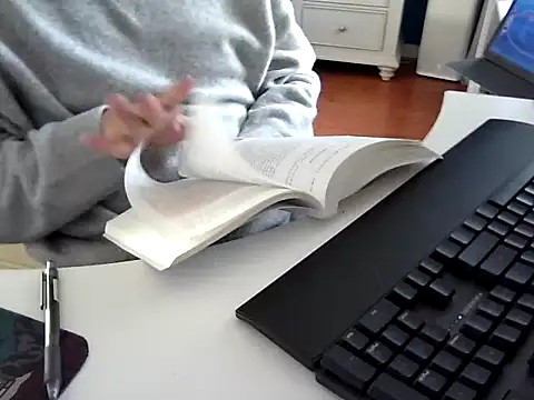 big-pig online show from 01/02/25, 12:23