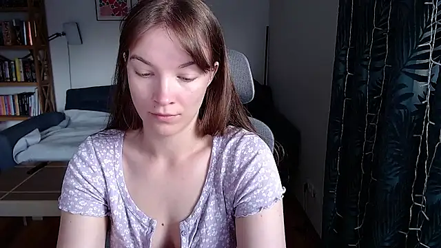 Snapshot of kenzie_x chatting on 07/20/26, 04:20 kenzie x online show from 07/20/26, 04:20
