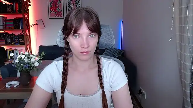 Snapshot of kenzie_x chatting on 06/18/26, 04:22 kenzie x online show from 06/18/26, 04:22