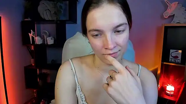 kenzie x online show from 03/12/25, 11:54