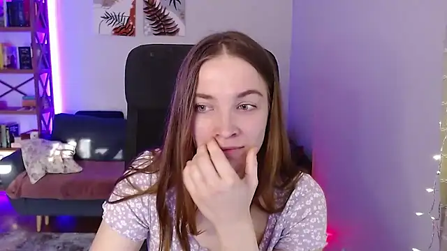 kenzie x online show from 03/21/25, 05:43