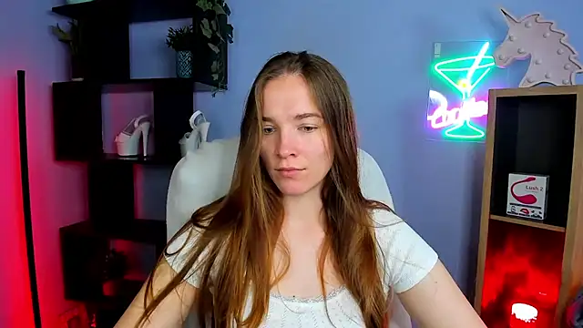 kenzie x online show from 11/04/25, 07:34