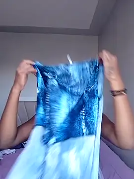 Snapshot of SquirtQueen222 chatting on 01/18/25, 02:23 SquirtQueen222 online show from 01/18/25, 02:23