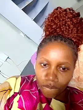 Snapshot of SquirtQueen222 chatting on 01/03/25, 08:22 SquirtQueen222 online show from 01/03/25, 08:22