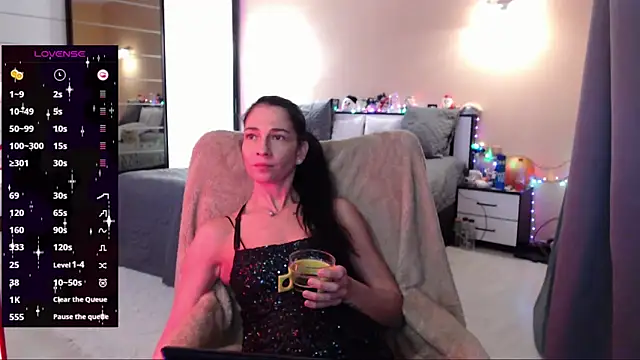 DelicateKiss online show from 12/17/25, 09:25