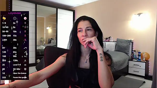 DelicateKiss online show from 11/26/25, 09:31