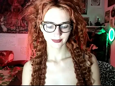 Snapshot of TatianaRomanov chatting on 06/10/26, 07:59 TatianaRomanov online show from 06/10/26, 07:59