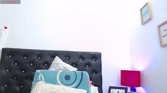 Samara Hillss online show from 12/15/25, 01:39