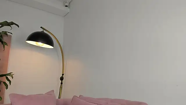 im alejandra  online show from 12/16/25, 04:50