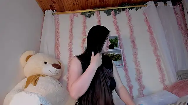 Idara and Edahi01 online show from 09/28/25, 02:13