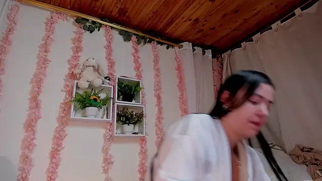 Idara and Edahi01 online show from 10/22/25, 05:12