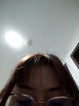 GENNESIS LOVE online show from 03/27/26, 12:41