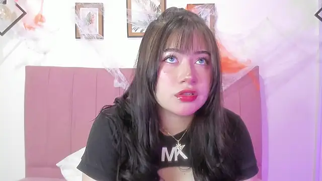 GENNESIS LOVE online show from 11/01/25, 11:53