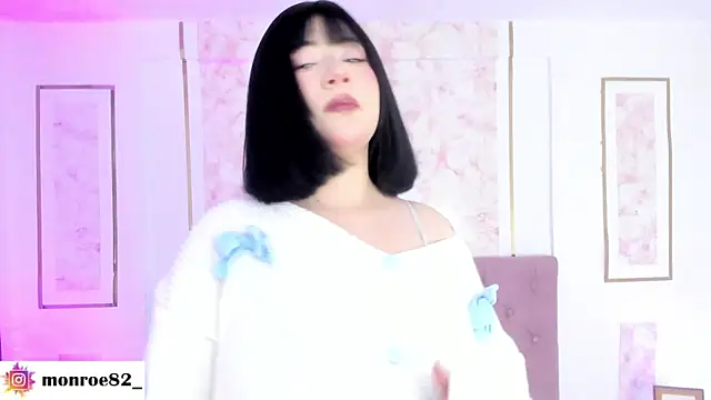 GENNESIS LOVE online show from 04/18/26, 03:31