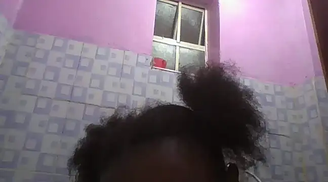 Snapshot of petitev chatting on 02/13/25, 04:11 petitev online show from 02/13/25, 04:11