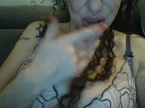 Snapshot of MarikaMilff chatting on 03/15/25, 11:50 MarikaMilff online show from 03/15/25, 11:50