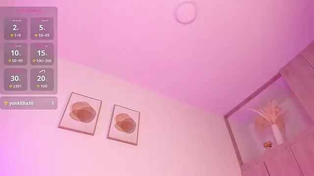 Mia 222 online show from 03/10/26, 10:52