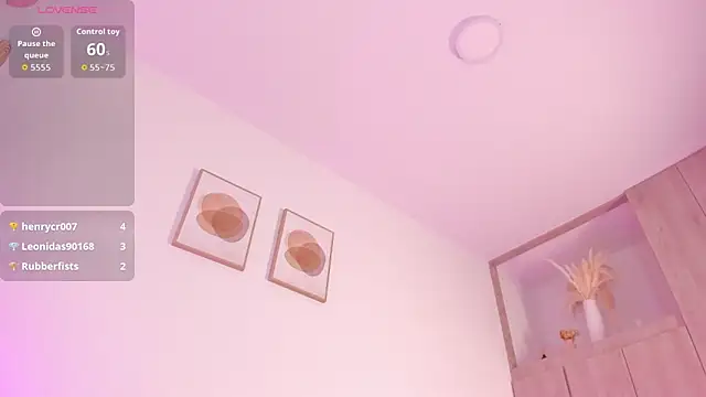 Snapshot of Mia_222 chatting on 02/05/26, 11:06 Mia 222 online show from 02/05/26, 11:06