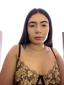 Mia 222 online show from 04/29/26, 11:25
