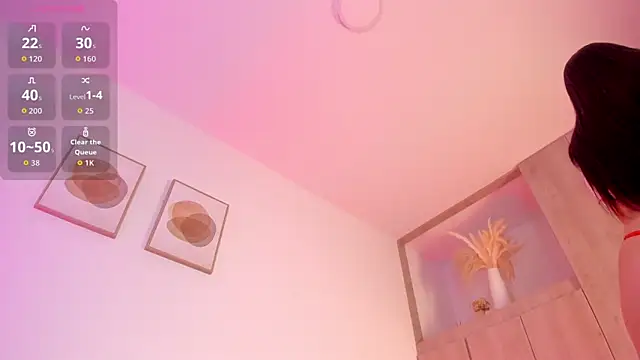 Mia 222 online show from 04/15/26, 11:05