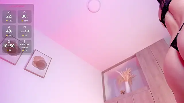 Mia 222 online show from 04/05/26, 10:55